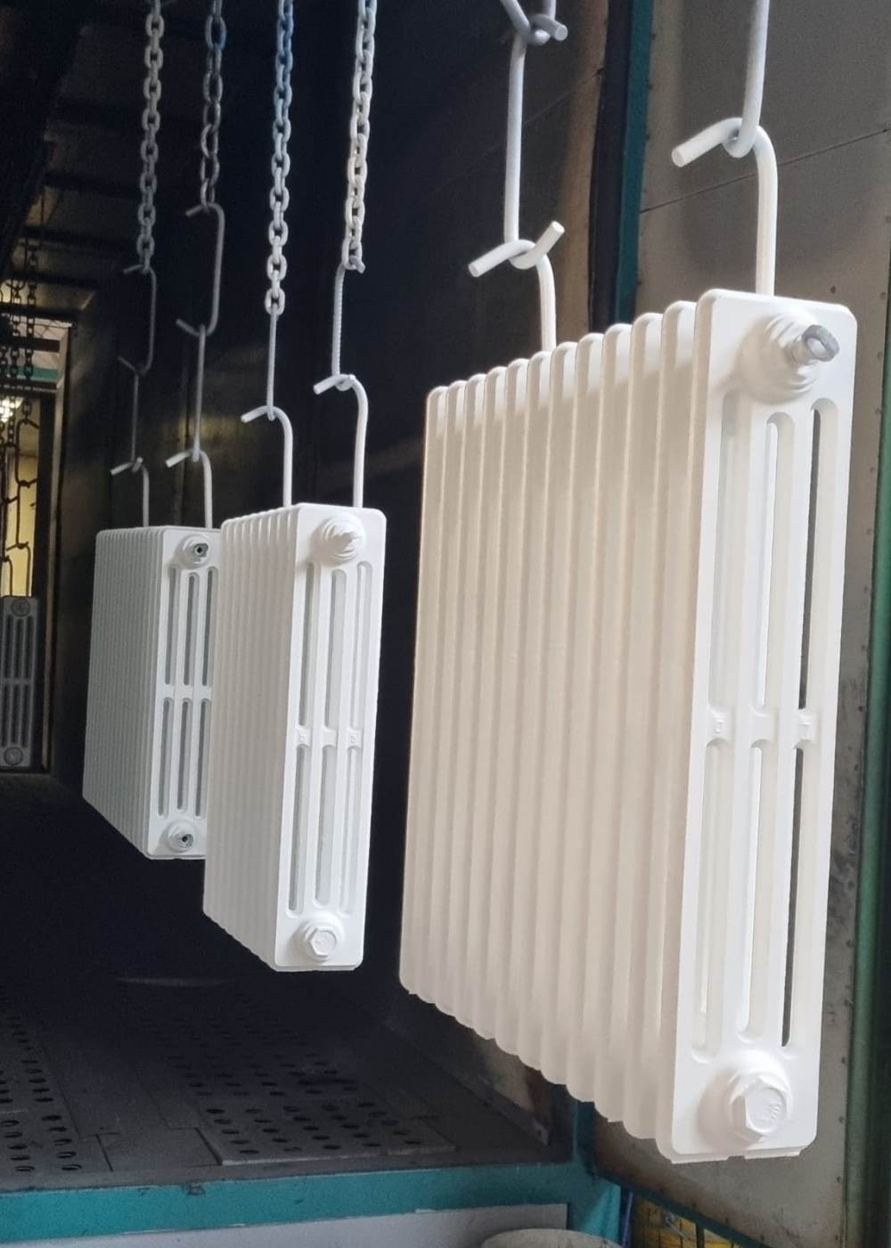 Verniciatura Tognotti: Verniciatura industriale a Gallarate - Termosifoni: terminati
