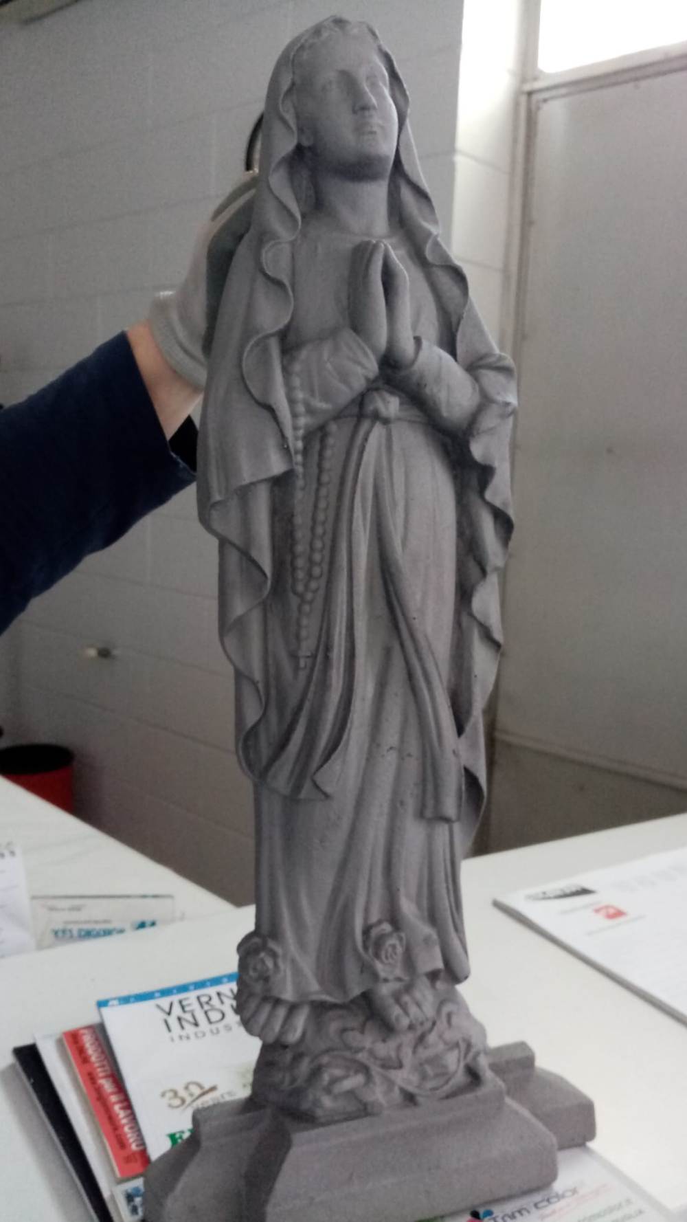 Verniciatura Tognotti: Verniciatura industriale a Gallarate - prova di verniciatura effettuate sulla statua della Madonna