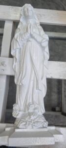 Verniciatura Tognotti: Verniciatura industriale a Gallarate - Prova di verniciatura sulla statua della Madonna