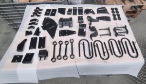 Verniciatura Tognotti: Verniciatura industriale a Gallarate - Particolari auto d'epoca verniciate a polvere con fondo e finitura