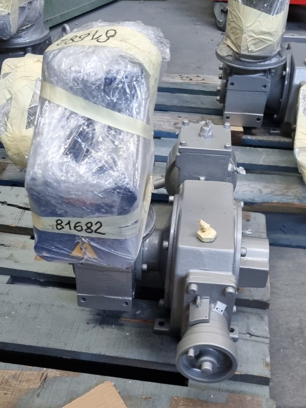 Verniciatura Tognotti: Verniciatura industriale a Gallarate - Pompe per impianto petrolifero