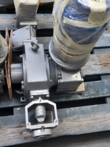 Verniciatura Tognotti: Verniciatura industriale a Gallarate - Pompa per impianto petrolifero