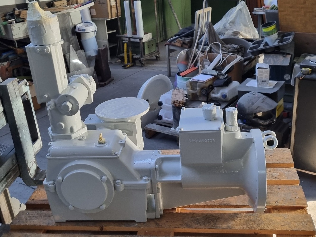 Verniciatura Tognotti: Verniciatura industriale a Gallarate - Sistema di pompaggio per impianto petrolifero